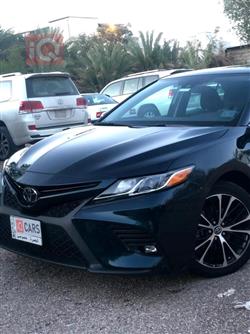 تۆیۆتا کامری